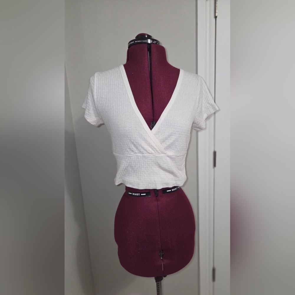 White Fitted Wrap Blouse with Cuffed Sleeves